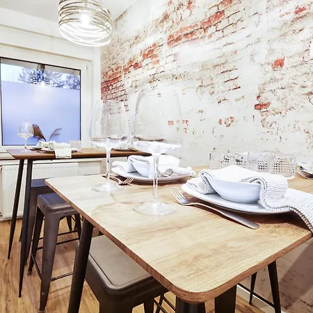 Nobilis - 8 Pers. - Zentrumsnah - Netflix Apartment Meppen